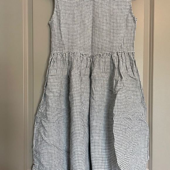 Not Perfect Linen | XS Mama dress in Small Checks - Picture 2 of 3